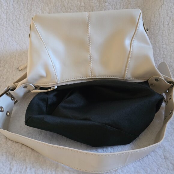 5B Style Purse - Picture 7 of 7